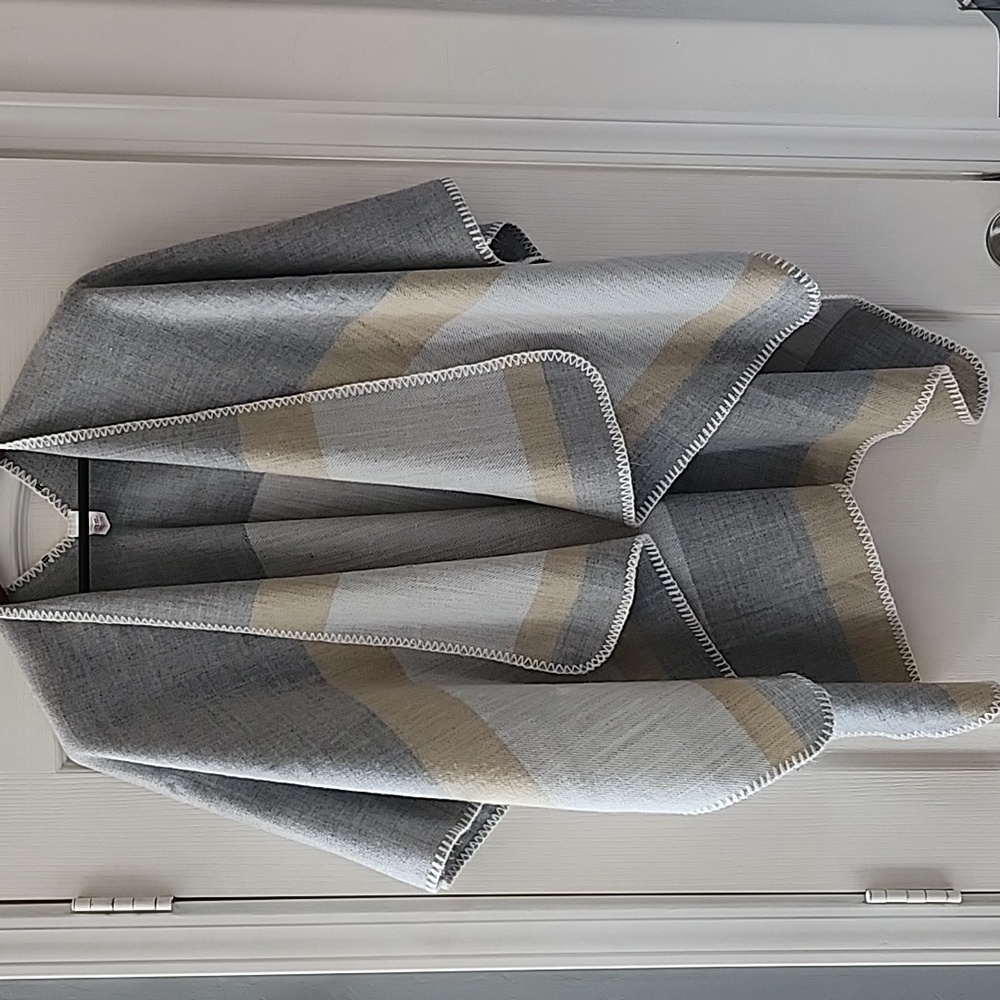 Beautiful Ruana very soft one size